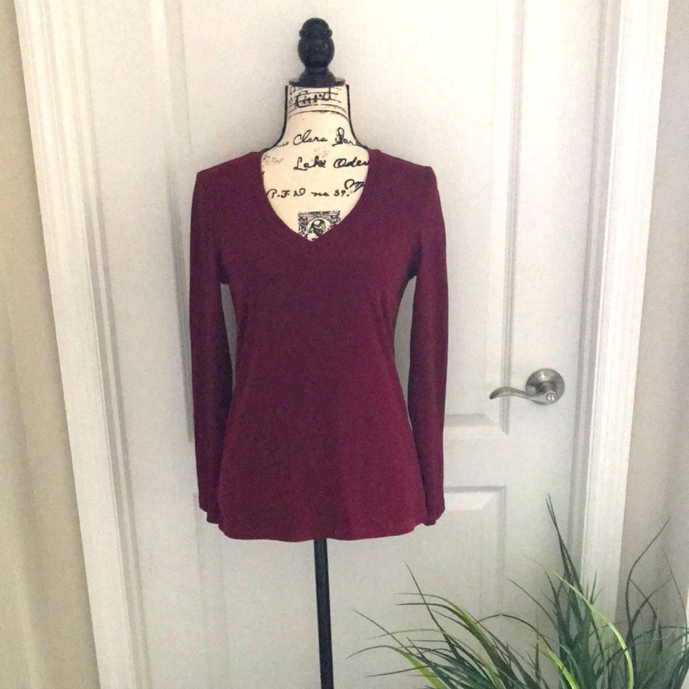 V-neck top.
